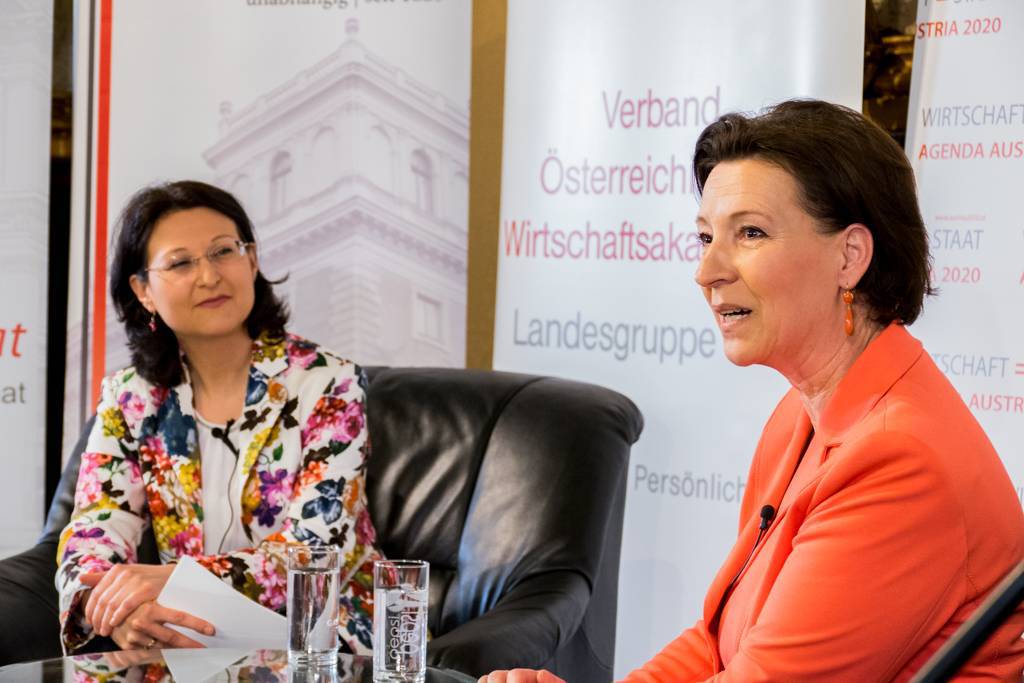 Business-Talk "Zur Person": Bundesministerin Gabriele Heinisch-Hosek (BM für Bildung und Frauen)